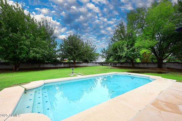 2158 E VIRGINIA Street, Mesa, AZ 85213