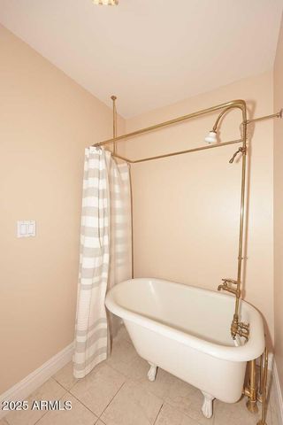 2158 E VIRGINIA Street, Mesa, AZ 85213