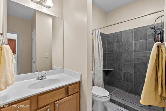 7315 St Andrews Woods Cir 103, Louisville, KY 40214
