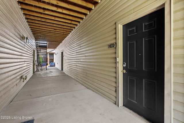 7315 St Andrews Woods Cir 103, Louisville, KY 40214