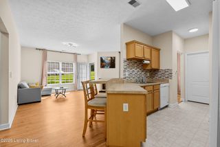 7315 St Andrews Woods Cir 103, Louisville, KY 40214