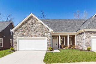 6052 Naughten Pond Drive, Columbus, OH 43213