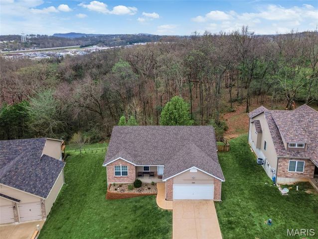 1040 Stonewick Court, Herculaneum, MO 63048