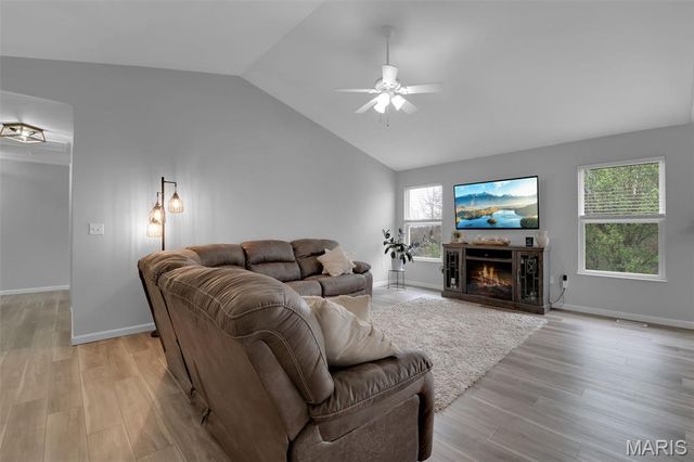 1040 Stonewick Court, Herculaneum, MO 63048