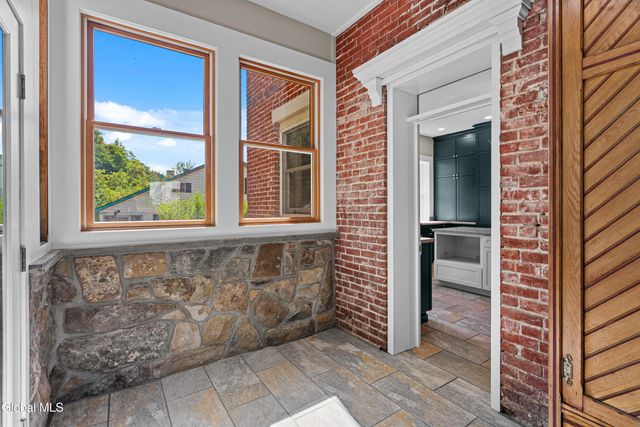 8 Mountain Street, Whitehall, NY 12887