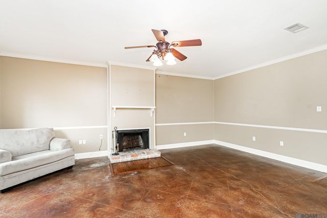 15425 Summerwood Ave, Baton Rouge, LA 70817
