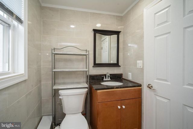 1037 SNYDER AVE, Philadelphia, PA 19148