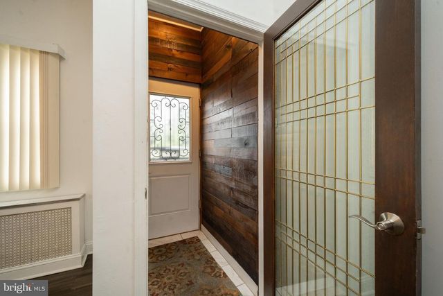 1037 SNYDER AVE, Philadelphia, PA 19148