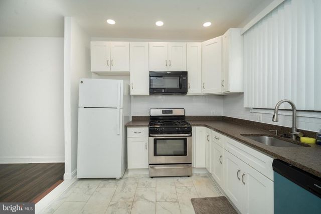 1037 SNYDER AVE, Philadelphia, PA 19148