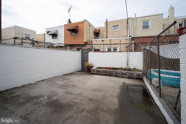 1037 SNYDER AVE, Philadelphia, PA 19148