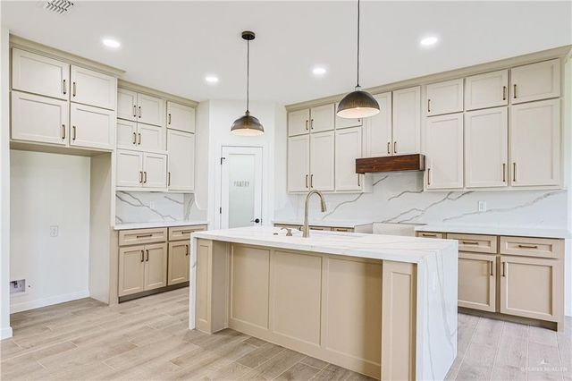 804 W 27th Street, Mission, TX 78574