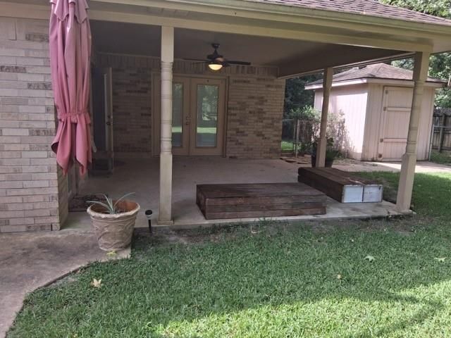 2232 Azalea Circle Circle, Huntsville, TX 77340