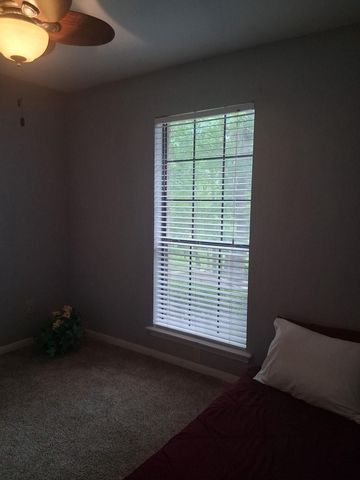 2232 Azalea Circle Circle, Huntsville, TX 77340