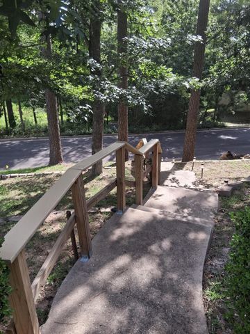 2232 Azalea Circle Circle, Huntsville, TX 77340