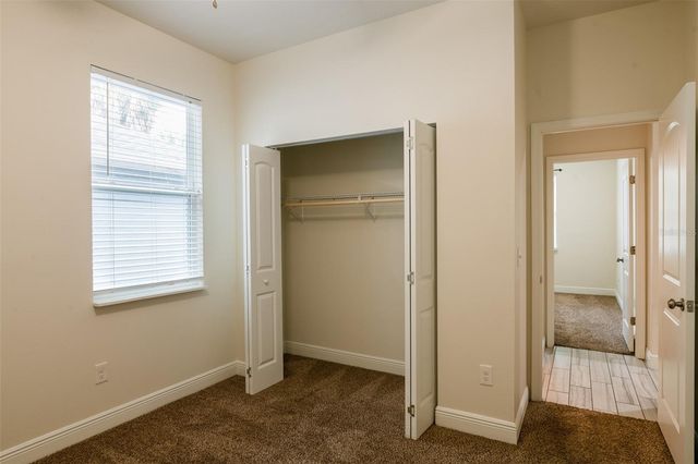 2029 E NEW ORLEANS AVENUE, Tampa, FL 33610