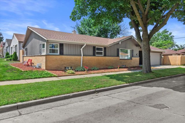 7407 W Glendale AVENUE, Milwaukee, WI 53218