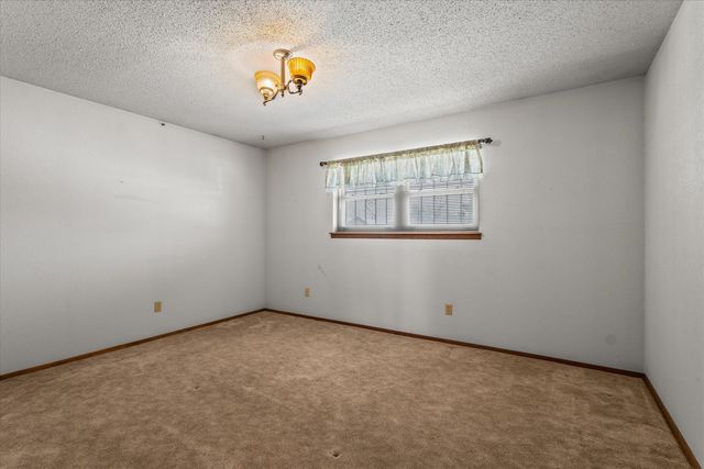 308 W 6th Street, Sundown, TX 79372