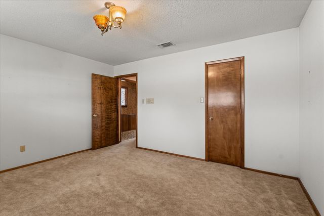 308 W 6th Street, Sundown, TX 79372