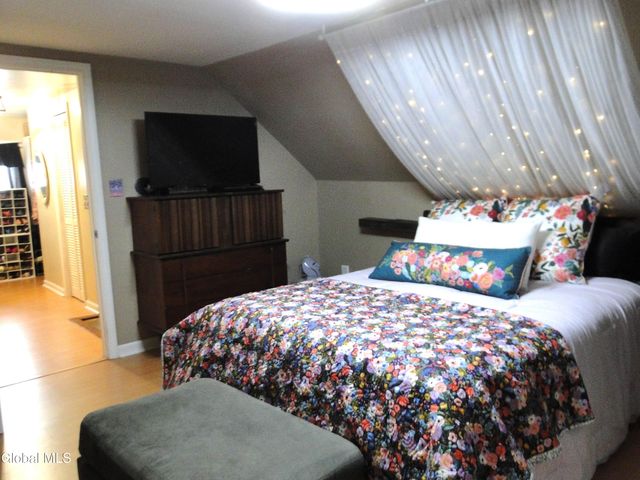 48 Keeler Drive, Albany, NY 12208