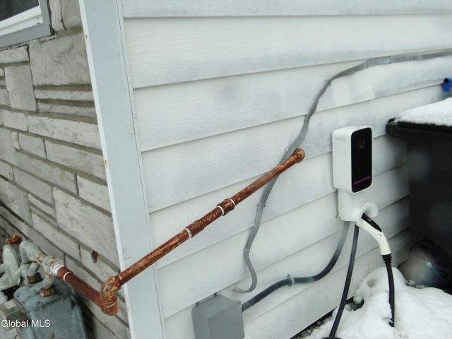 48 Keeler Drive, Albany, NY 12208