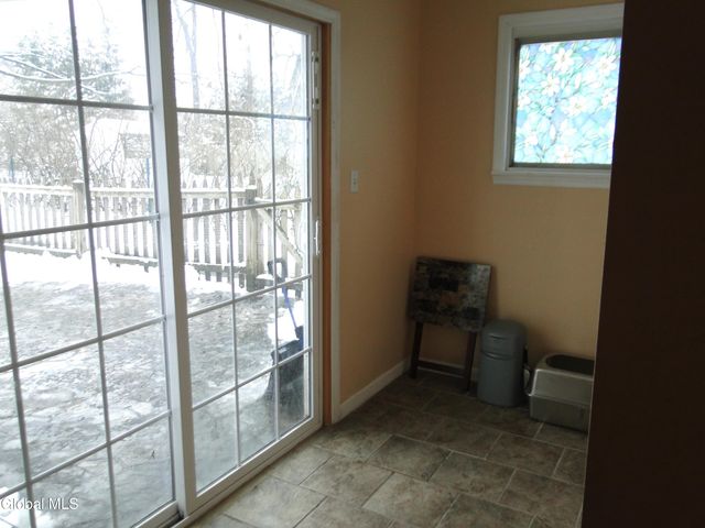 48 Keeler Drive, Albany, NY 12208