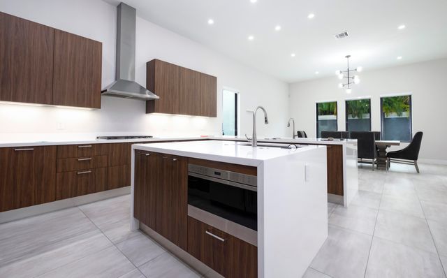 5663 W Brookfield Circle, Hollywood, FL 33312