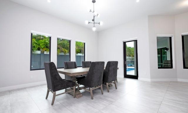 5663 W Brookfield Circle, Hollywood, FL 33312