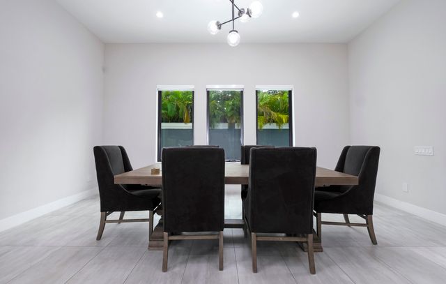 5663 W Brookfield Circle, Hollywood, FL 33312