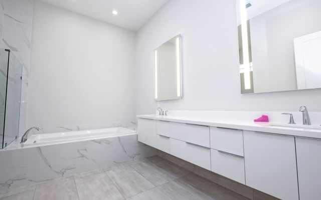 5663 W Brookfield Circle, Hollywood, FL 33312