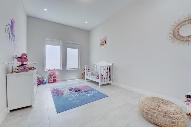 5663 W Brookfield Circle, Hollywood, FL 33312