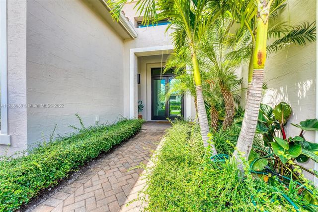 5663 W Brookfield Circle, Hollywood, FL 33312