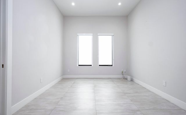 5663 W Brookfield Circle, Hollywood, FL 33312