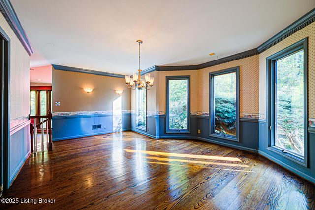 9020 Woodlily Trail, Louisville, KY 40229