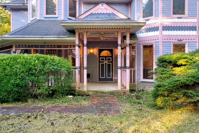 9020 Woodlily Trail, Louisville, KY 40229