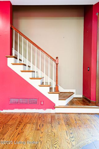 9020 Woodlily Trail, Louisville, KY 40229