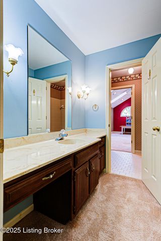 9020 Woodlily Trail, Louisville, KY 40229