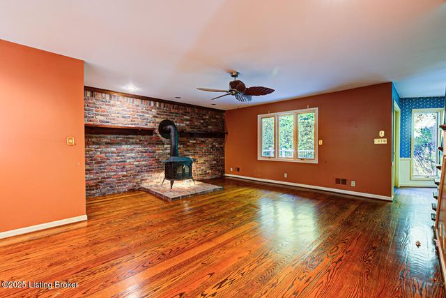 9020 Woodlily Trail, Louisville, KY 40229