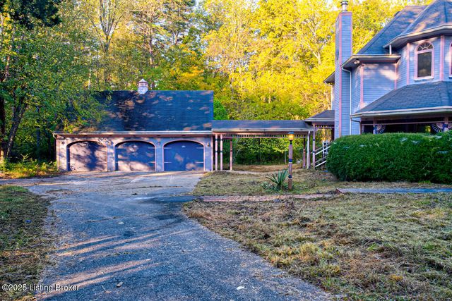 9020 Woodlily Trail, Louisville, KY 40229