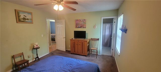5 White Parish Lane, Bella Vista, AR 72714