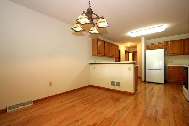 12395 W Waterford AVENUE, Greenfield, WI 53228