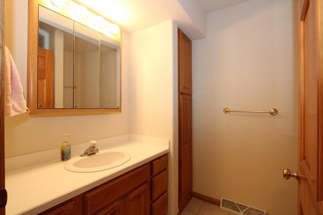 12395 W Waterford AVENUE, Greenfield, WI 53228