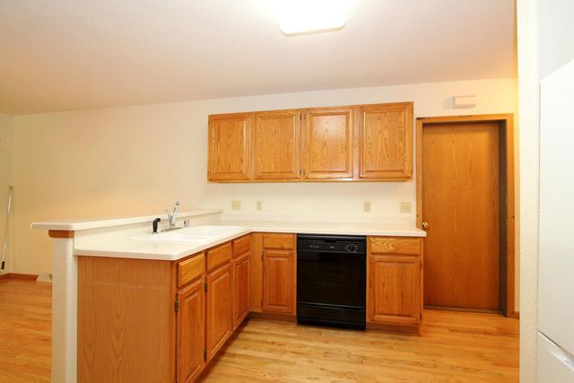 12395 W Waterford AVENUE, Greenfield, WI 53228