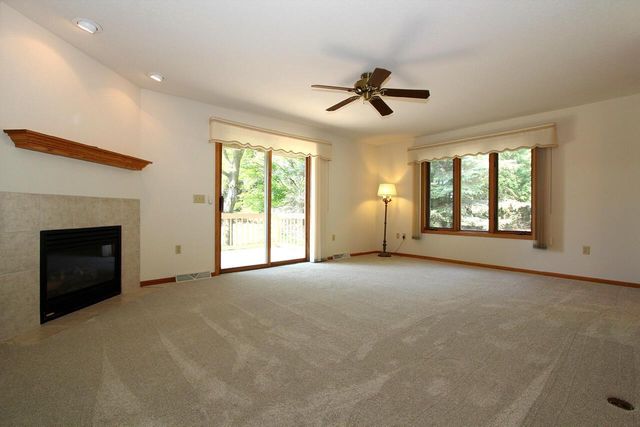 12395 W Waterford AVENUE, Greenfield, WI 53228