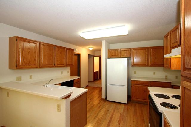 12395 W Waterford AVENUE, Greenfield, WI 53228