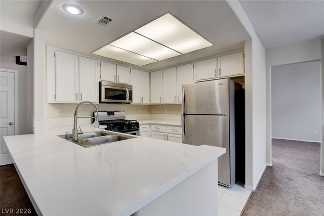 2873 Moonlight Bay Lane, Las Vegas, NV 89128