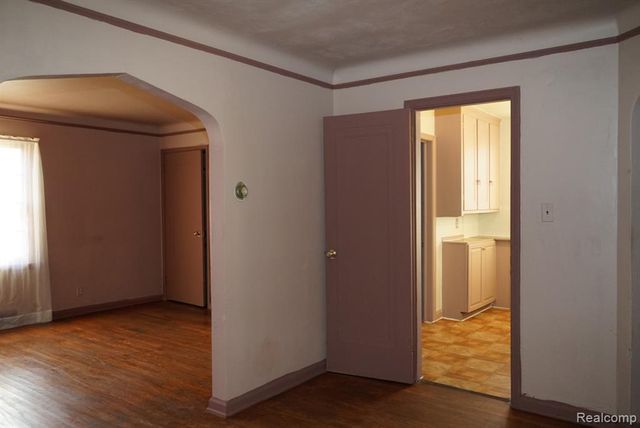 16076 Ellsworth Street, Detroit, MI 48227