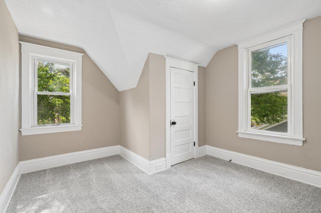 2803 Fremont Avenue N, Minneapolis, MN 55411