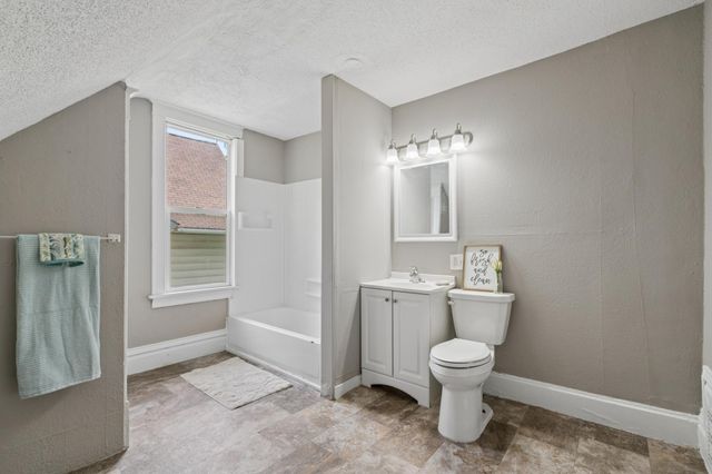 2803 Fremont Avenue N, Minneapolis, MN 55411