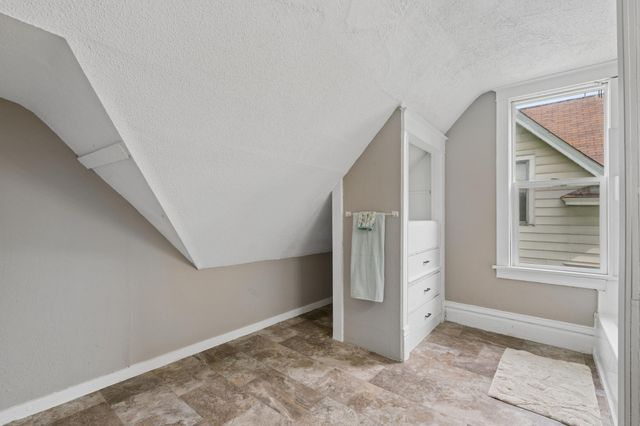 2803 Fremont Avenue N, Minneapolis, MN 55411
