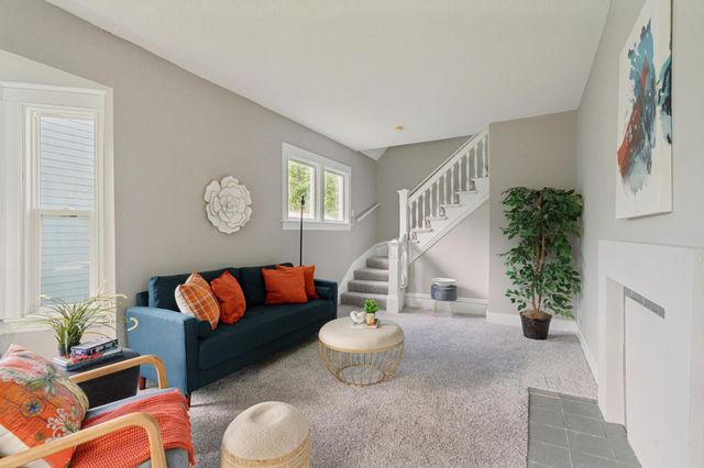 2803 Fremont Avenue N, Minneapolis, MN 55411